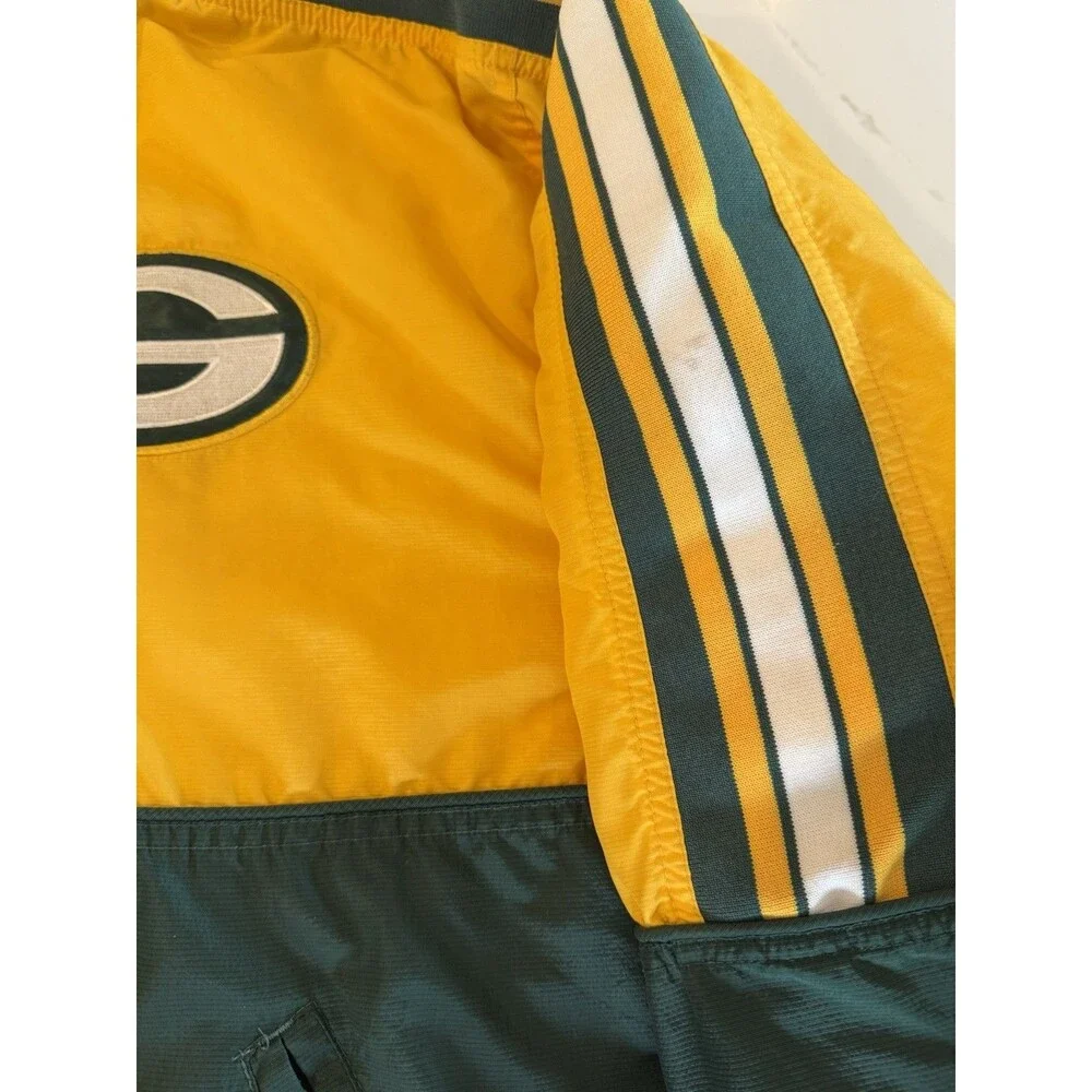 Vintage 90'S Game Day Green bay Packers NFL Puffer Jacket Size M